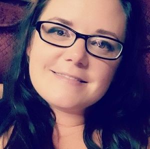 Meet your Posher, Lizzy